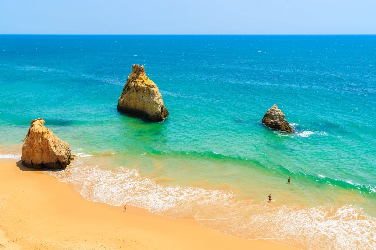 Moving to Portugal from the USA 6 View of Alvor Beach in the Algarve, near the city of Portimão